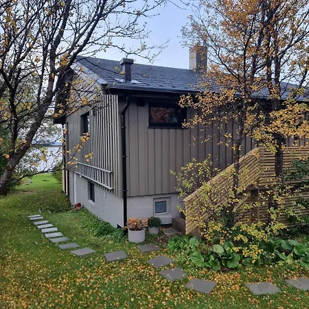 House By The Fjord Villa *