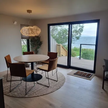 House By The Fjord Villa *