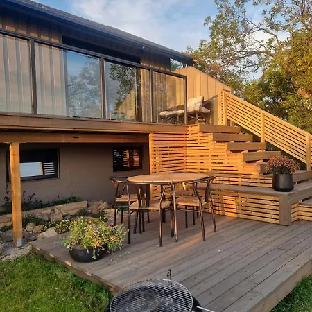 빌라 House By The Fjord *